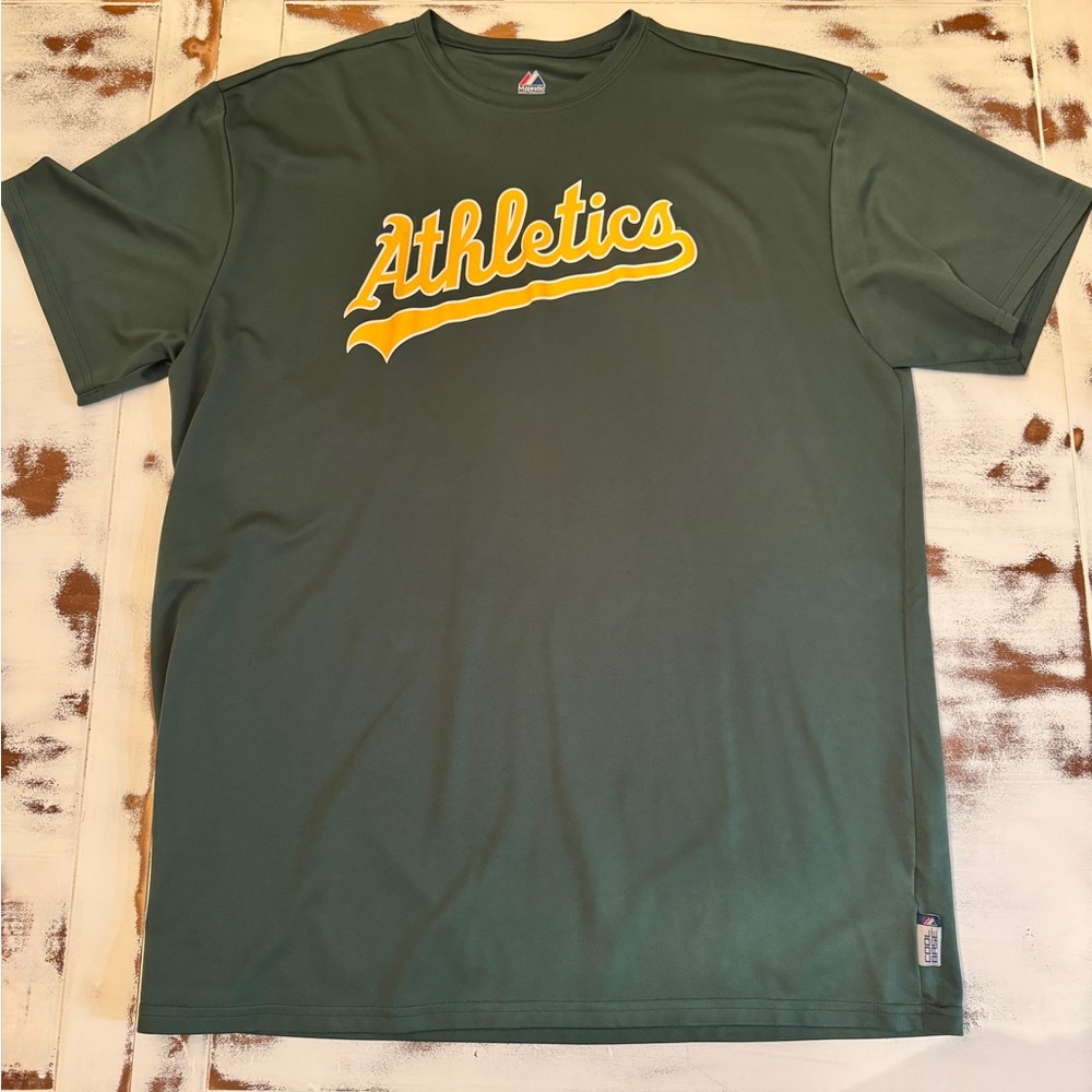 Oakland Athletics Majestic MLB sport t-shirt